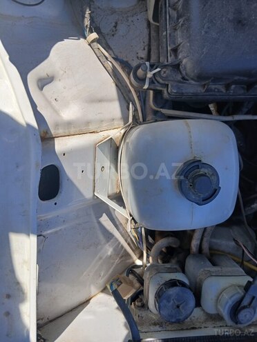 LADA (VAZ) 2107 2009, 95,000 km - 1.6 l - Salyan