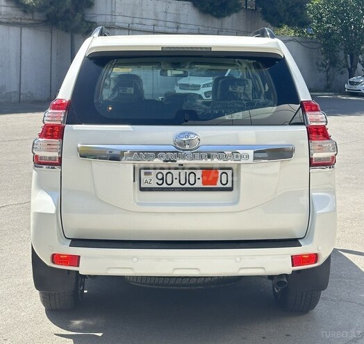 Toyota Land Cruiser Prado-7