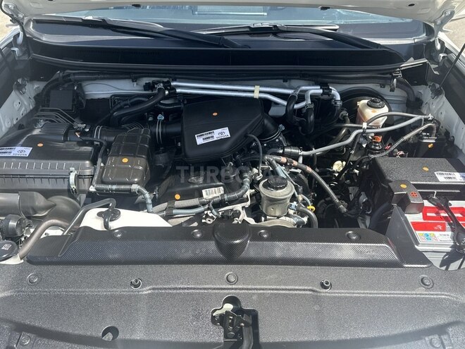 Toyota Land Cruiser Prado-16