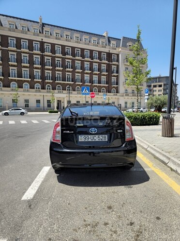 Toyota Prius 2015, 220,739 km - 1.8 л - Bakı