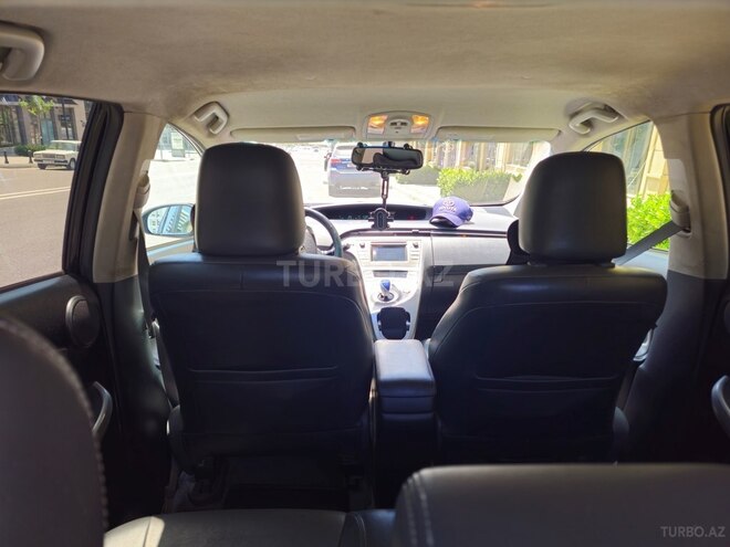 Toyota Prius 2015, 220,739 km - 1.8 л - Bakı