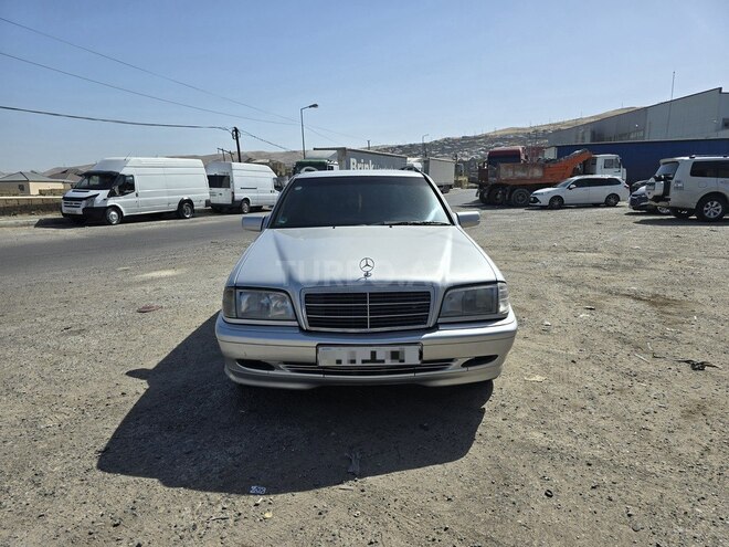 Mercedes C 180 1999, 211,000 km - 1.8 l - Bakı