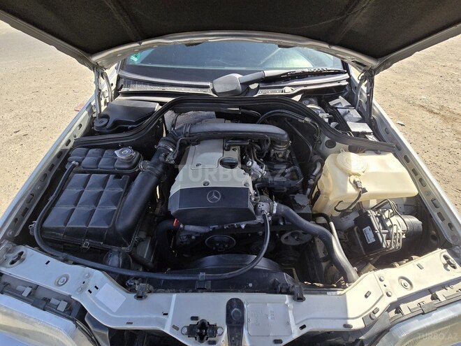 Mercedes C 180 1999, 211,000 km - 1.8 l - Bakı