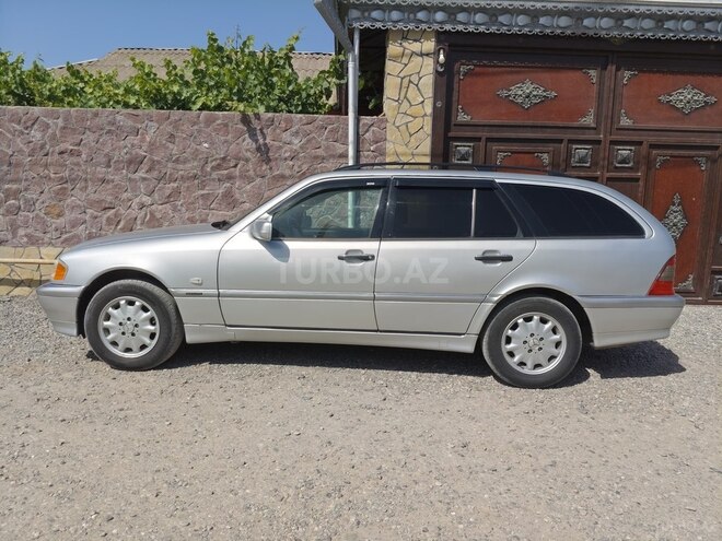 Mercedes C 200 2000, 351,000 km - 2.0 l - Beyləqan