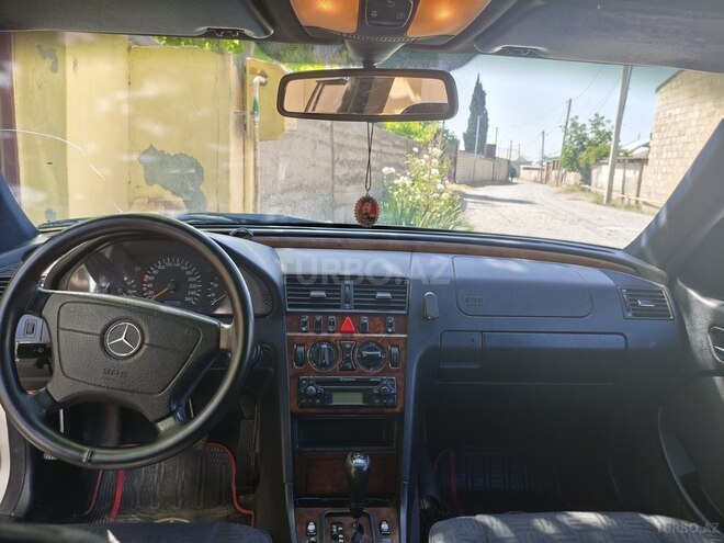 Mercedes C 200 2000, 351,000 km - 2.0 l - Beyləqan