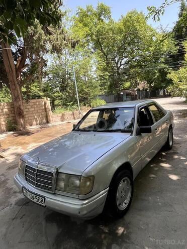 Mercedes E 250 1988, 450,000 km - 2.5 l - Bərdə