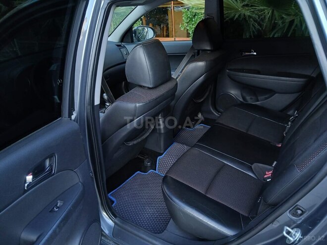 Hyundai i30 2011, 175,000 km - 1.6 l - Bakı