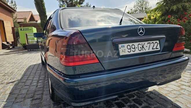 Mercedes C 180 1998, 566,937 km - 1.8 l - Qusar