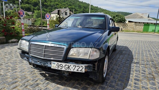 Mercedes C 180 1998, 566,937 km - 1.8 l - Qusar
