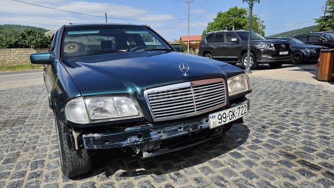 Mercedes C 180 1998, 566,937 km - 1.8 l - Qusar