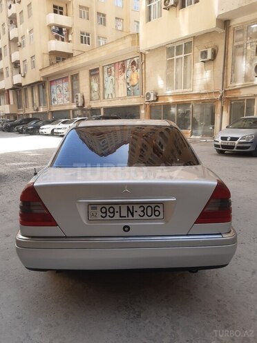 Mercedes C 200 1995, 380,000 km - 2.0 l - Bakı