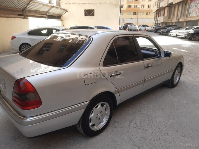 Mercedes C 200 1995, 380,000 km - 2.0 l - Bakı