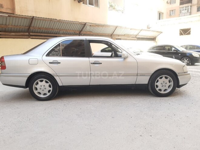 Mercedes C 200 1995, 380,000 km - 2.0 l - Bakı