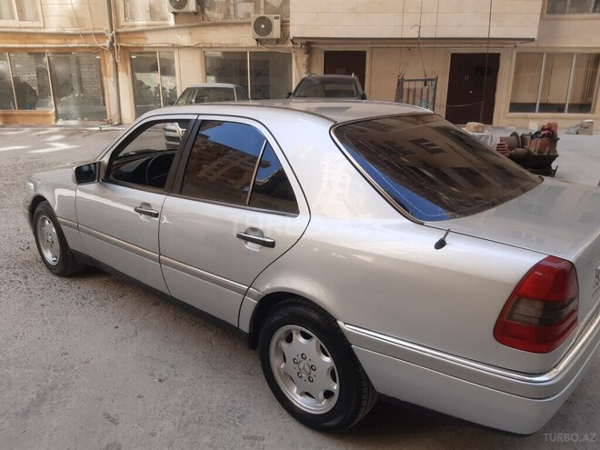 Mercedes C 200 1995, 380,000 km - 2.0 l - Bakı