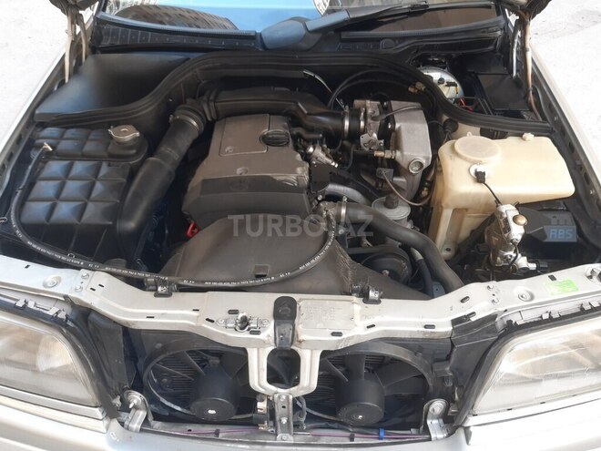 Mercedes C 200 1995, 380,000 km - 2.0 l - Bakı