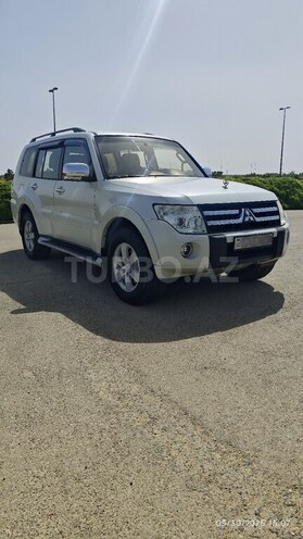 Mitsubishi Pajero 2008, 350,000 km - 3.2 л - Bakı