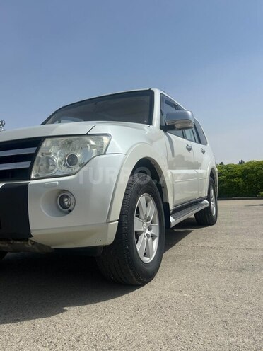 Mitsubishi Pajero 2008, 350,000 km - 3.2 л - Bakı