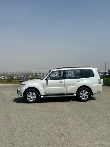 Mitsubishi Pajero 2008, 350,000 km - 3.2 л - Bakı