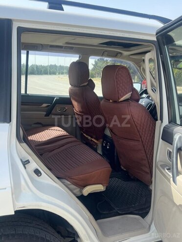 Mitsubishi Pajero 2008, 350,000 km - 3.2 л - Bakı