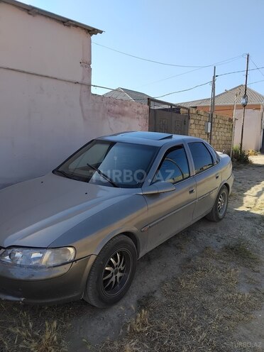 Opel Vectra 1999, 330,000 km - 1.8 l - Bakı