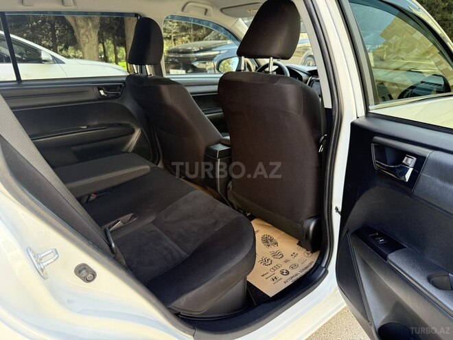 Toyota Corolla Fielder 2017, 32,520 km - 1.5 l - Bakı