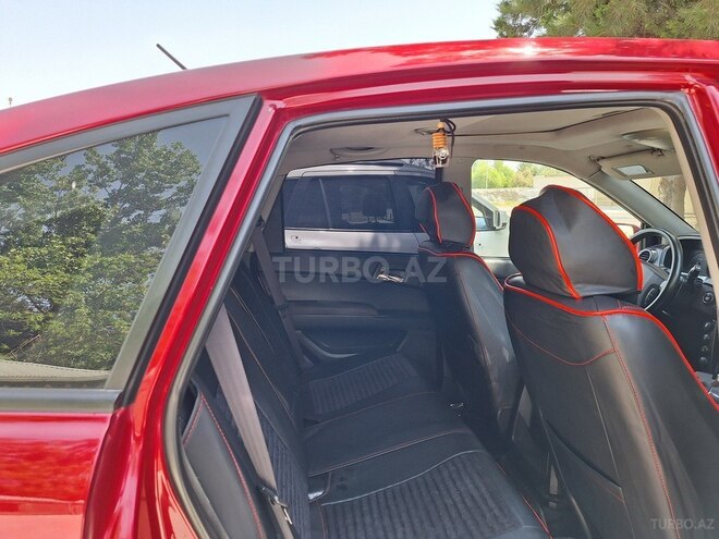 Ssang Yong Actyon-16