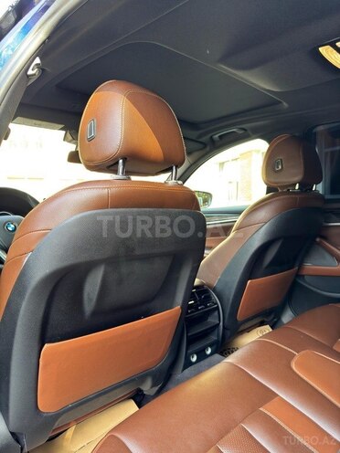 BMW 530-8