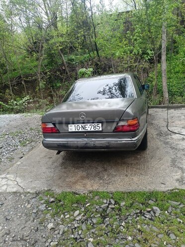 Mercedes E 200 1991, 756,000 km - 2.0 l - Şəki