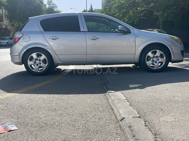 Opel Astra 2006, 264,000 km - 1.7 l - Bakı