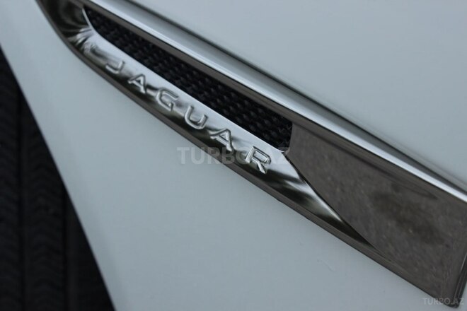 Jaguar XF 2018, 74,500 km - 2.0 l - Bakı