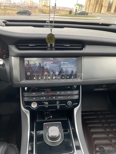 Jaguar XF 2018, 74,500 km - 2.0 l - Bakı