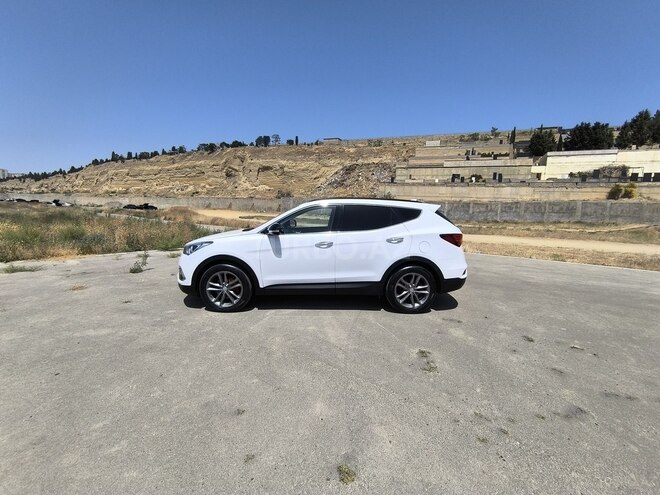 Hyundai Santa Fe-18