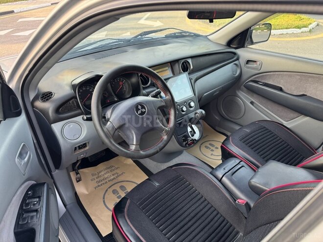 Mitsubishi Airtrek 2002, 215,142 km - 2.0 l - Sumqayıt