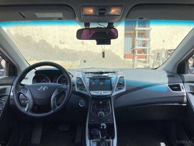 Hyundai Avante 2015, 218,880 km - 1.6 l - Bakı