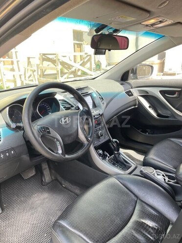Hyundai Avante 2015, 218,880 km - 1.6 l - Bakı