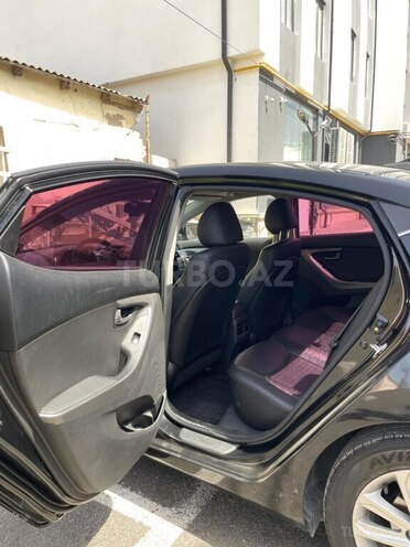 Hyundai Avante 2015, 218,880 km - 1.6 l - Bakı