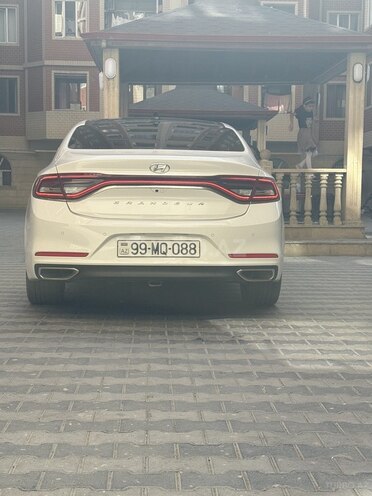 Hyundai Grandeur 2018, 210,000 km - 2.2 l - Bakı