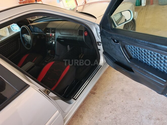Mercedes C 230 1997, 265,939 km - 2.3 l - Bakı
