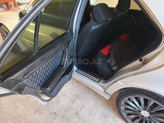 Mercedes C 230 1997, 265,939 km - 2.3 l - Bakı