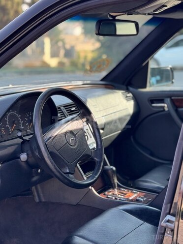 Mercedes C 230 1999, 230,000 km - 2.3 l - Bakı