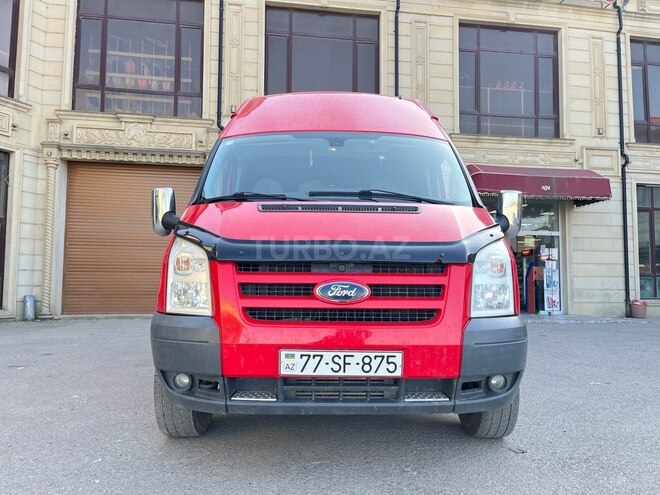 Ford Transit 2011, 178,000 km - 2.4 л - Quba