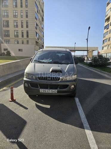 Hyundai H-1 2001, 736,756 km - 2.5 l - Sumqayıt