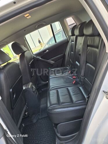 Volkswagen Tiguan 2009, 242,857 km - 2.0 l - Bakı