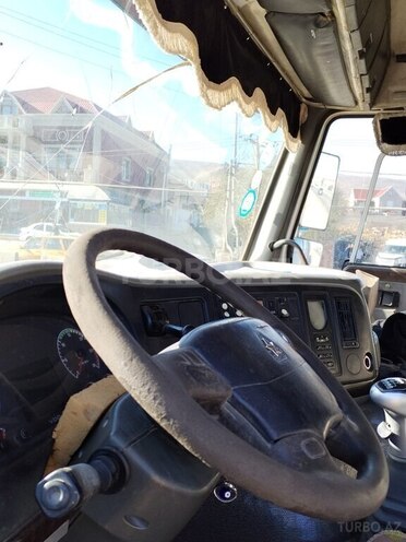HOWO Sinotruk 2013, 300,000 km - 9.7 l - Bakı