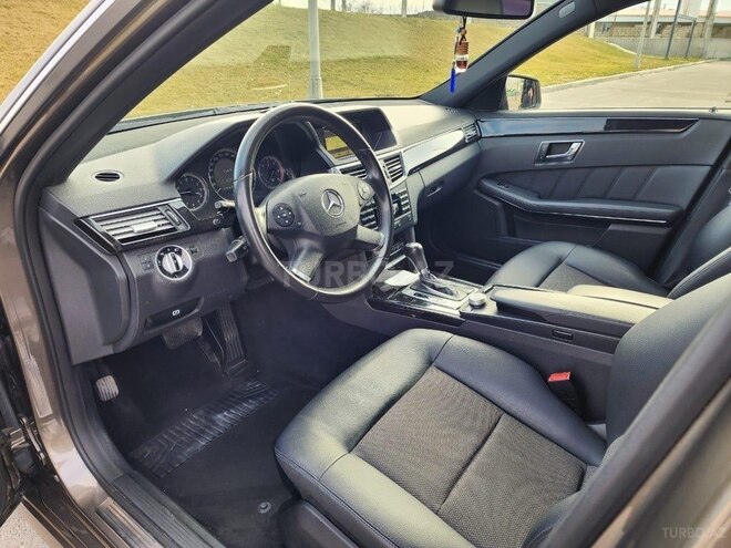 Mercedes E 220 d 2010, 218,000 km - 2.1 l - Bakı