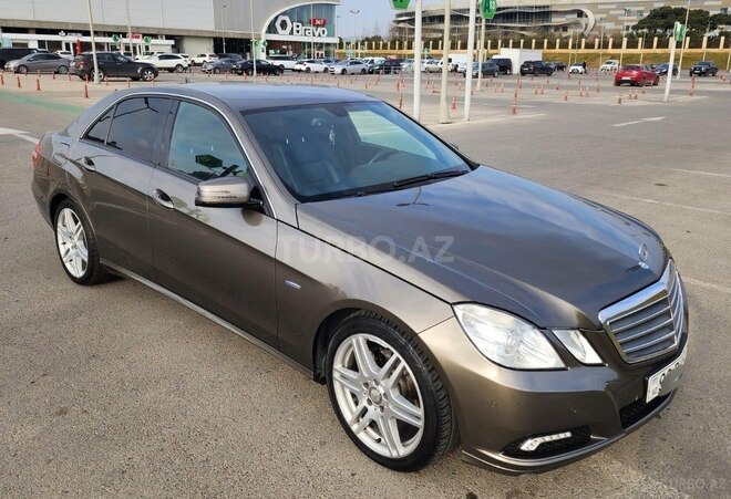 Mercedes E 220 d 2010, 218,000 km - 2.1 l - Bakı