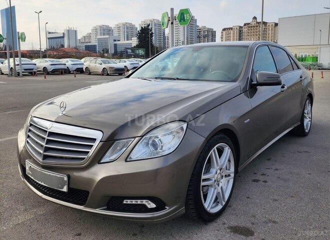 Mercedes E 220 d 2010, 218,000 km - 2.1 l - Bakı