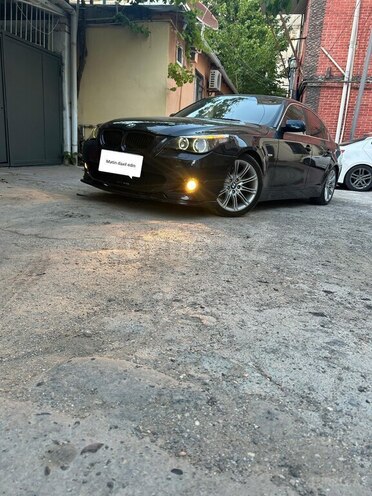 BMW 525 2003, 330,000 km - 2.5 l - Bakı