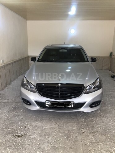 Mercedes E 220 2013, 275,000 km - 2.1 л - Bakı