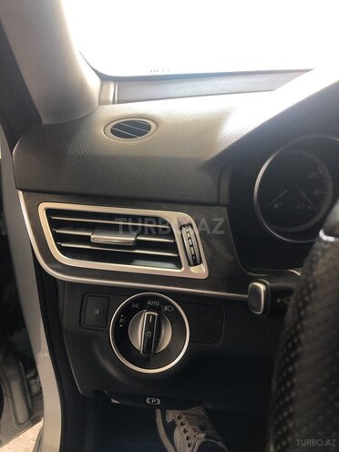 Mercedes E 220 2013, 275,000 km - 2.1 л - Bakı